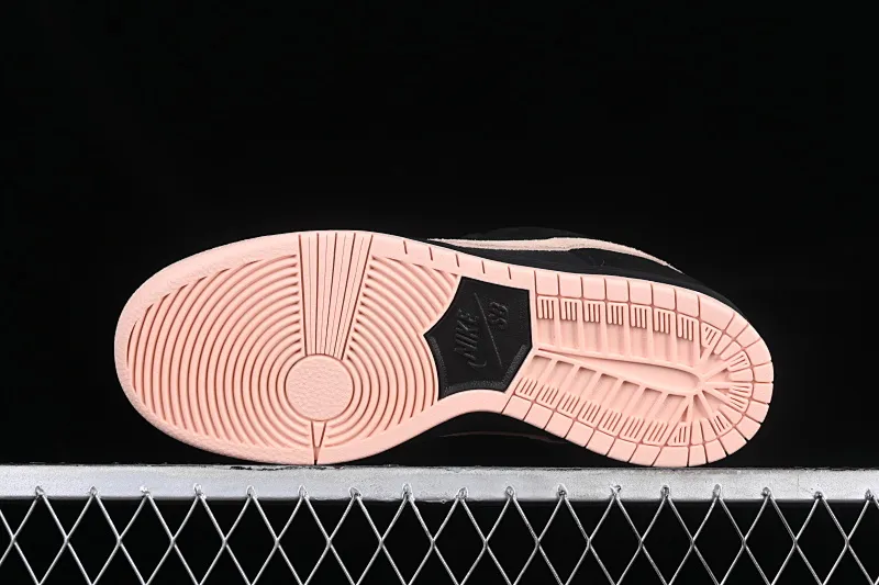 All categories Nk SB Dunk series Nk SB Dunk Low low-top sneakers K version Nk SB Dunk Low black and pink color SB dunk series low-top casual sports skateboard shoes BQ6817-003